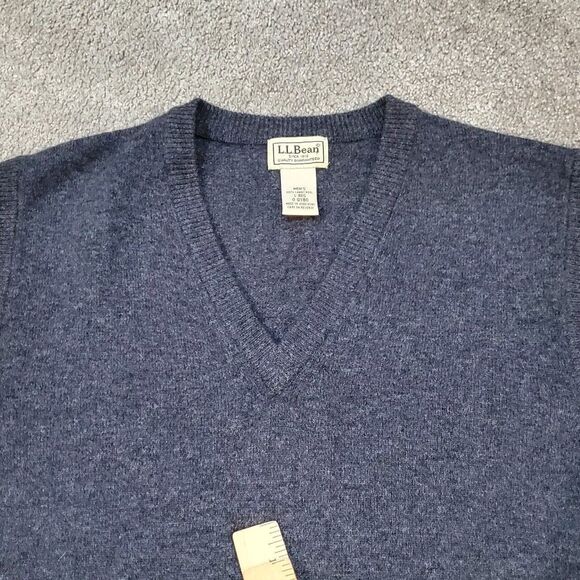LL Bean sweater Mens Large Blue Vest Wool V Neck Lambswool - Picture 2 of 7